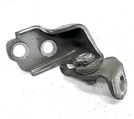 Ford Fusion II Front door lower hinge P001A