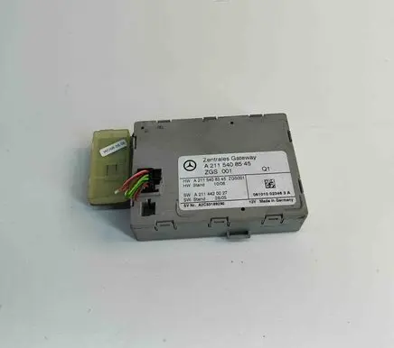 Mercedes-Benz E W211 Gateway control module A2115408345 A2114420027