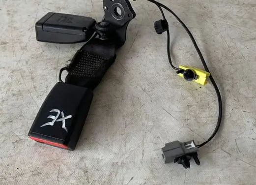 Jaguar XE Rear seatbelt buckle GX73613K21AC8PVJ