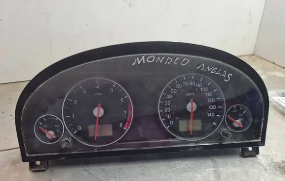 Ford Mondeo Mk III Speedometer (instrument cluster) 3S7F10841 44ZU187