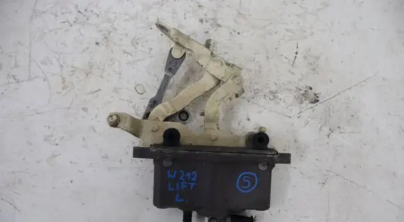 Mercedes-Benz E W212 Engine bonnet/hood hinges