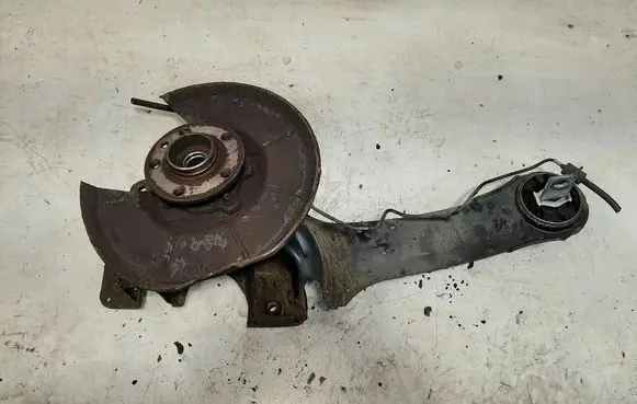 Volvo XC70 Rear wheel hub 