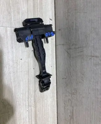 BMW 3 G20 G21 Front door check strap stopper 7432184
