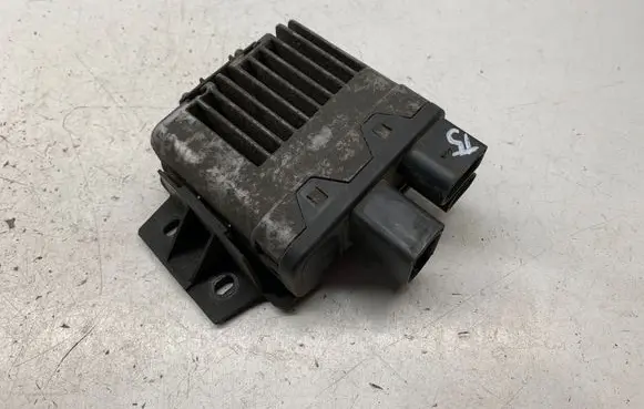 Volkswagen Transporter - Caravelle T5 Coolant fan relay 7H0959507