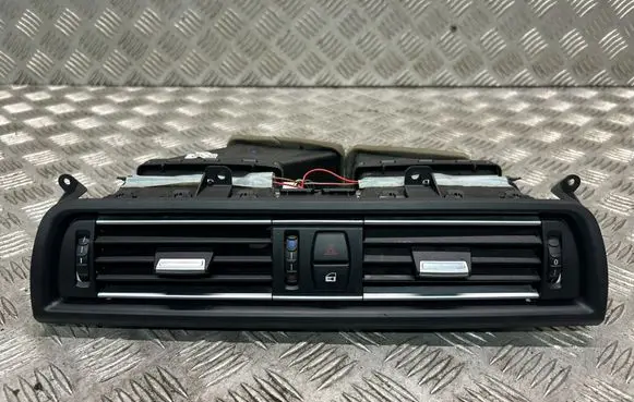BMW 5 F10 F11 Dash center air vent grill 49209137