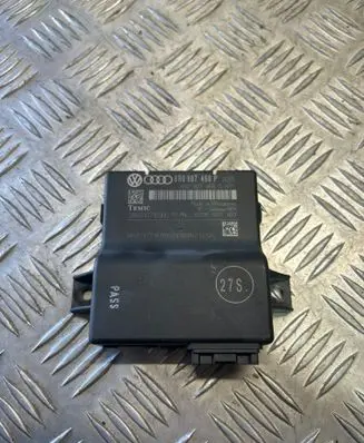 Audi A5 Sportback 8TA Gateway control module 8R0907468P