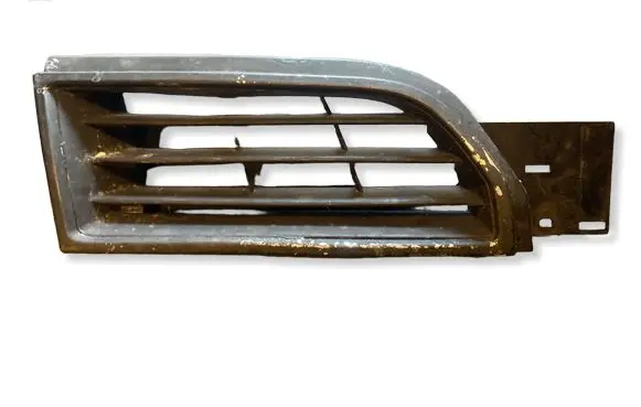 Mitsubishi Carisma Front grill MR361182 SR3686 S83485