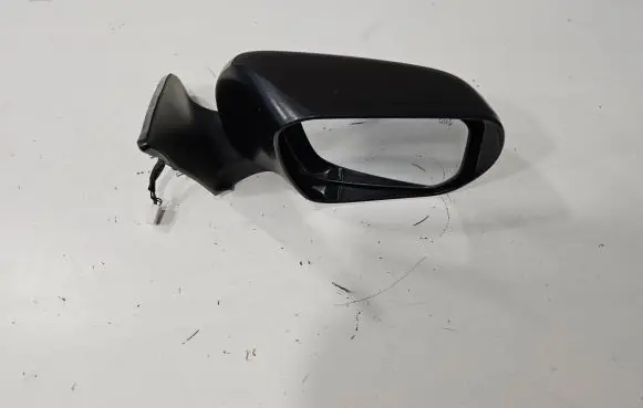 Front door electric wing mirror