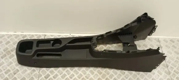 MG MG3 II Center console