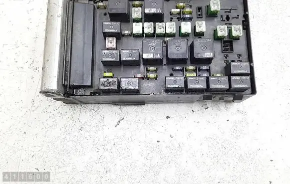Chrysler Voyager Fuse module 04748555AD