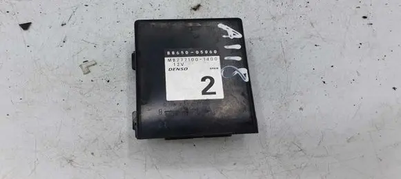 Toyota Avensis T220 Other control units/modules 8865005060 MB2771001400