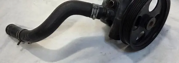 Opel Insignia A Power steering pump 13273784
