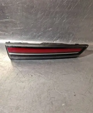 Opel Mokka B Tailgate rear/tail lights 9833944480 E1012022 2SA01499501A