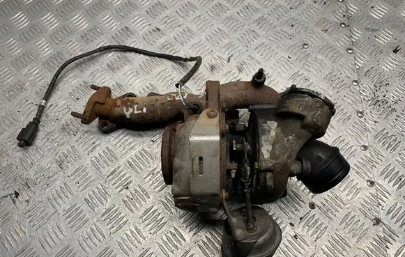 Volkswagen PASSAT B6 Turbo 03G253014K 75704213S