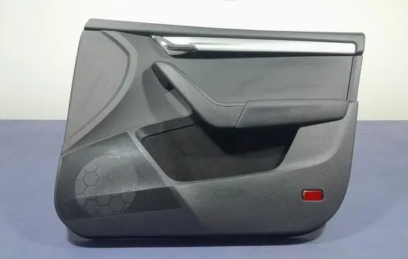 Skoda Octavia Mk3 (5E) Door card panel trim set 5E1867012