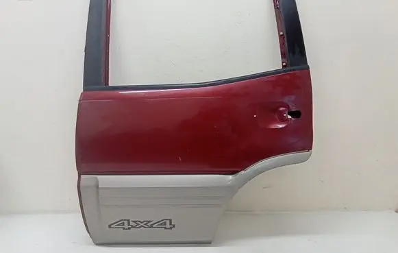 Nissan Terrano Rear door 821011F230
