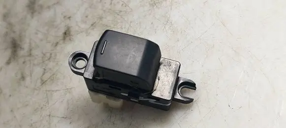 Subaru Forester SH Electric window control switch 8805Z