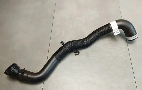 Volkswagen Amarok II Engine coolant pipe/hose MB3G8B274PAD