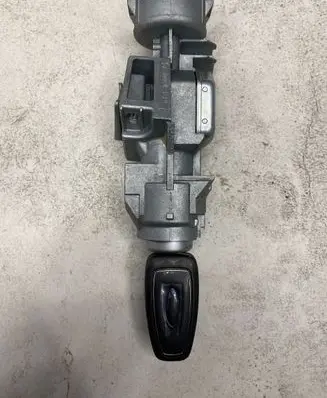 Ford C-MAX II Ignition lock 3M513F880AE