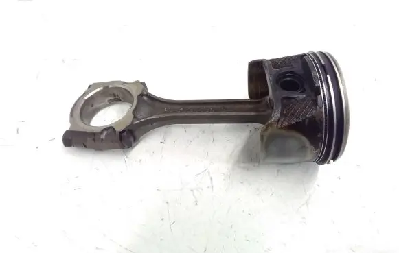 Nissan Primera Piston with connecting rod 45M5402 500004