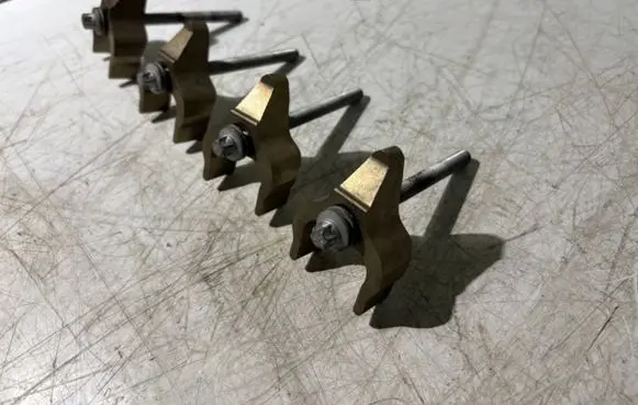 BMW 1 F20 F21 Fuel Injector clamp holder