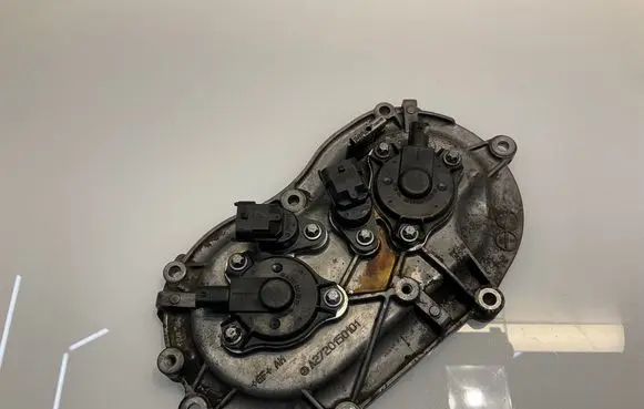 Mercedes-Benz E W211 Timing chain cover A2720150101 2720150101