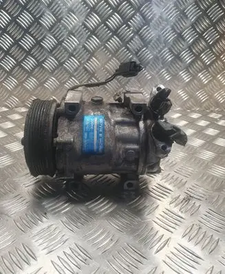 Ford Focus C-MAX Air conditioning (A/C) compressor (pump) 3M5H19D629SB