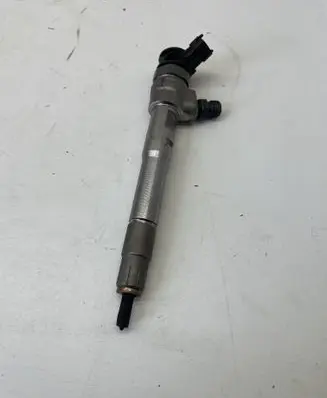 Fuel injector