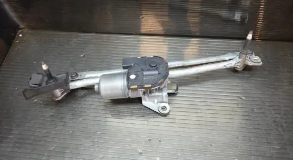 Audi Q5 SQ5 Front wiper linkage and motor 8R2955119A