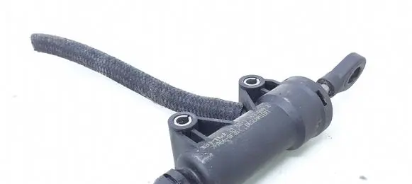 BMW 3 E46 Clutch master cylinder 1163899