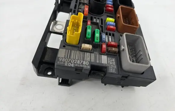 Citroen Berlingo BSM Control unit 9807028780