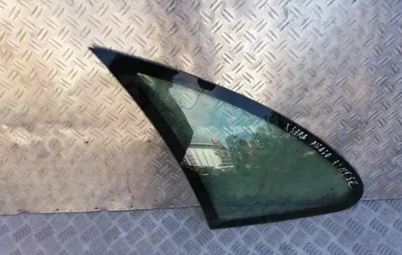Citroen Xsara Picasso Rear side window