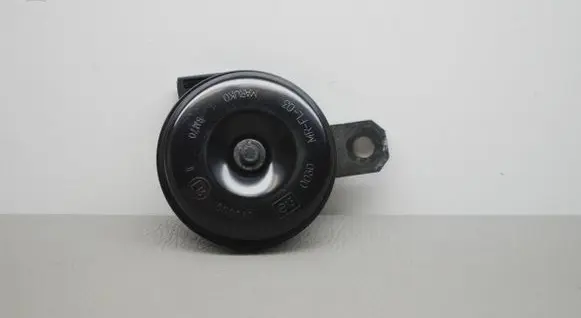 Toyota RAV 4 (XA40) Horn signal 8652020300
