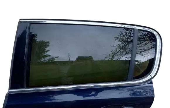 Peugeot 308 Rear sill (body part) 