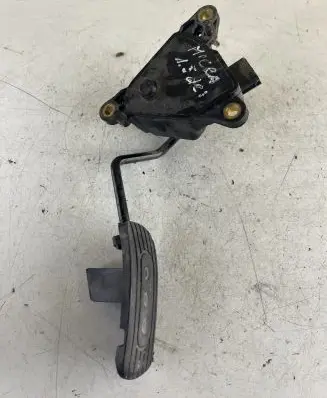 Nissan Micra Accelerator throttle pedal 18002AX700 3183A