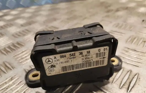 Mercedes-Benz R W251 Yaw turn rate sensor 0045423818