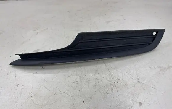 Volkswagen Golf VII Front bumper lower grill 5G0853665