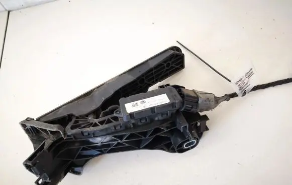 Volkswagen Touran I Accelerator throttle pedal 1t1721503h 6pv008689-00
