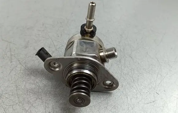Hyundai Kona I Mechanical fuel pump 3532004250 9046020024