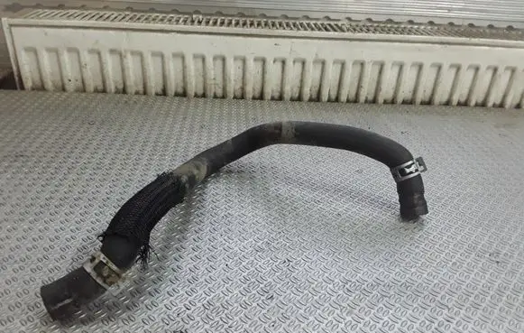 Toyota Auris 150 Engine coolant pipe/hose