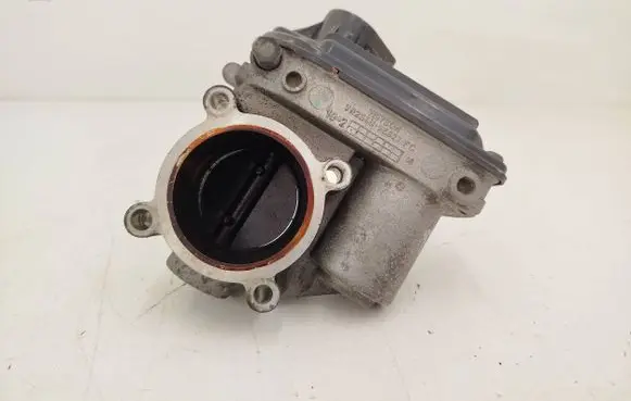 Ford Focus Throttle valve VR2S6U9E927FC