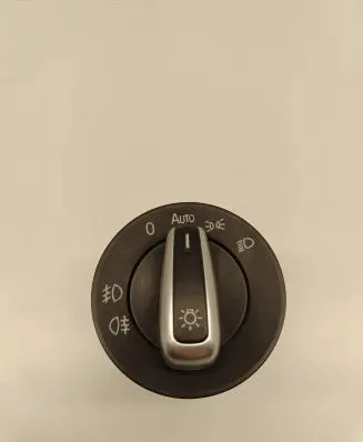 Volkswagen Golf VI Light switch