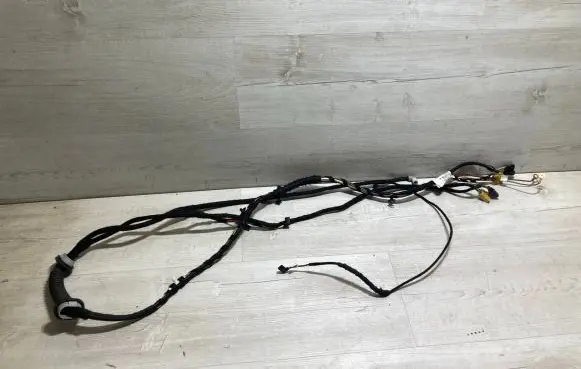 Skoda Octavia Mk3 (5E) Tailgate/trunk wiring harness 5E9972175