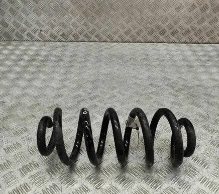 Volvo XC40 Rear coil spring 32315850