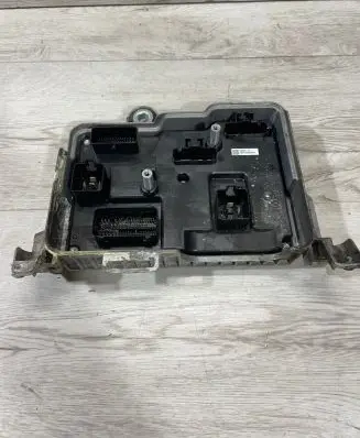 Tesla Model 3 Central body control module 158399100C J5X015 SQTK7225520037Z