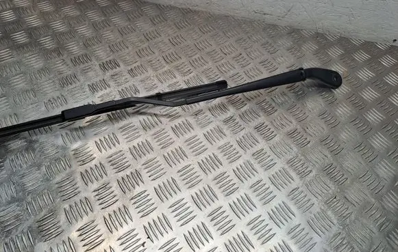 Dacia Sandero III Front wiper blade arm 288813326R