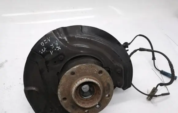 BMW X1 E84 Front wheel hub