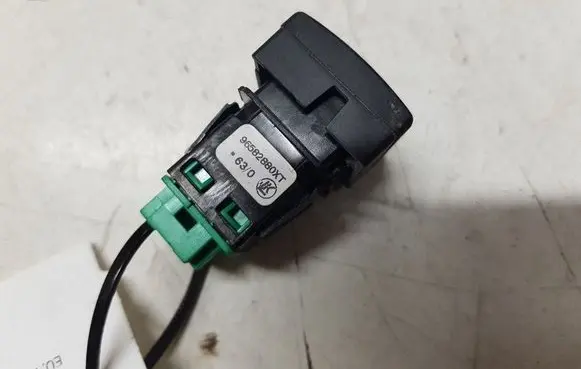Citroen Berlingo Electric window control switch