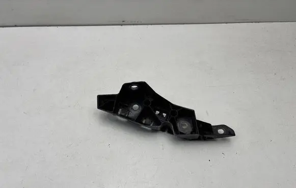 Volkswagen Golf VII Front bumper mounting bracket 5G0807050B
