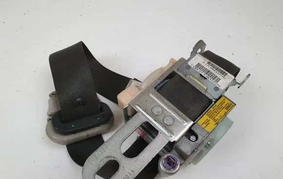 Chrysler 300 - 300C Front seatbelt 2023236